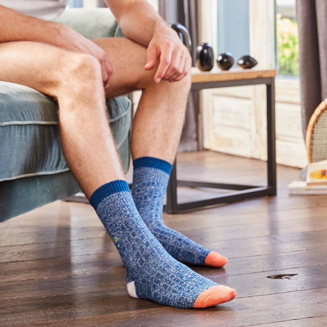 Warmth in style: Men's deep blue calf socks for ultimate comfort.