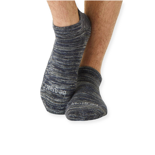 Men's grey Be Great Marbled Grip Socks: Stylish, comfortable, and perfect for any workout or casual day. Enhance your grip and style with these socks.