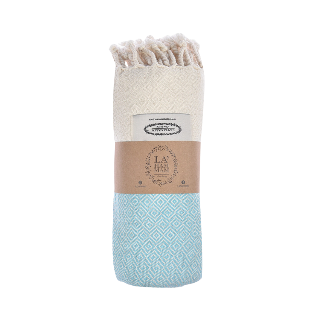Peshtemal Soft Blue Pure Cotton Towel – Luxuriously soft, lightweight towel made from pure cotton. Ideal for spa days or beach escapes. Add to your personalized gift box at Me To You Box.