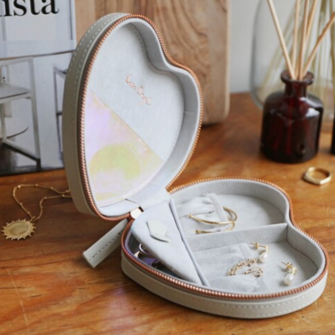 Lisa Angel heart shaped travel jewelry case