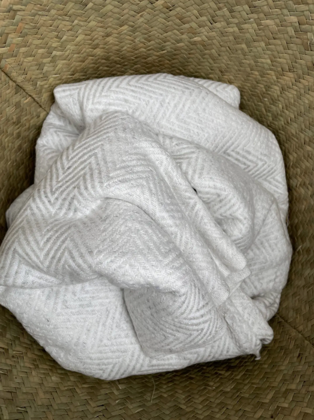 throw blanket made of cashmere