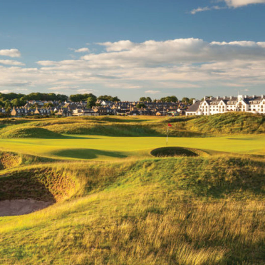 Unveil the secrets of Scotland's golf courses with this must-have guidebook. Ideal for golf lovers, it can be added to your customizable gift box at Me To You Box for a thoughtful touch.